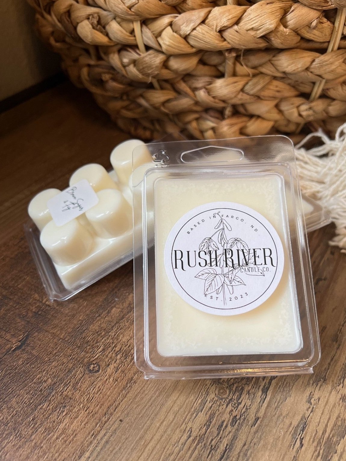 2.4 oz. 6 Cavity Round Soy Wax Melt Clamshell